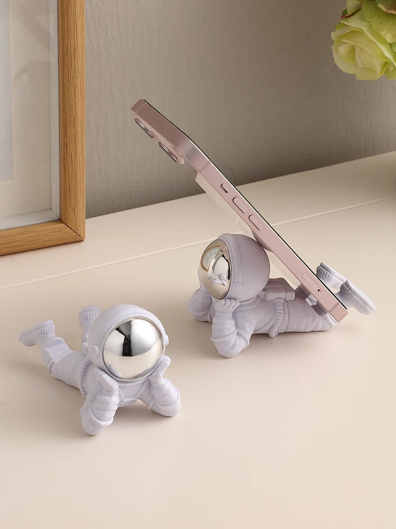 Desktop Astronaut Ornaments, Spaceman Ornament,Desktop Phone Holder,Home Decor,Astronaut Statue,Office Decoration