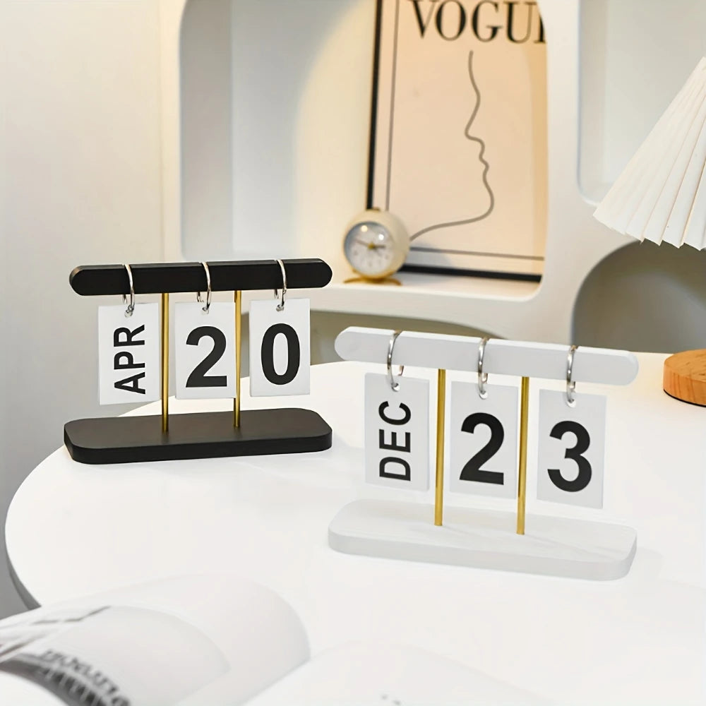 Nordic Page-Turning Desk Calendar