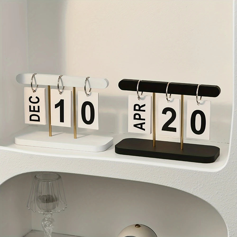 Nordic Page-Turning Desk Calendar