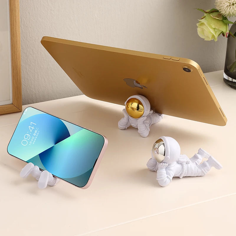 Desktop Astronaut Ornaments, Spaceman Ornament,Desktop Phone Holder,Home Decor,Astronaut Statue,Office Decoration